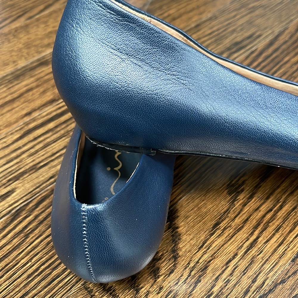 Nina leather slip ons. Navy slight wedge. like new size 8 - Picture 3 of 4